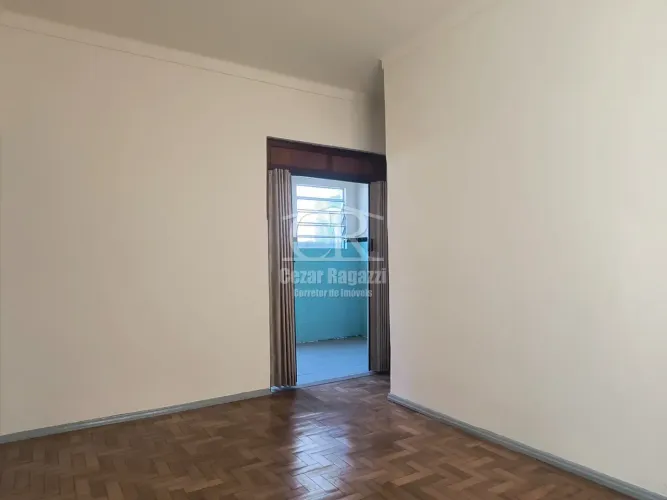 Procurando um apartamento bem localizado e confortável? Esta é uma excelente oportunidade!