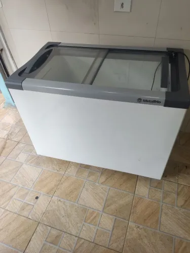 Freezer metafrio