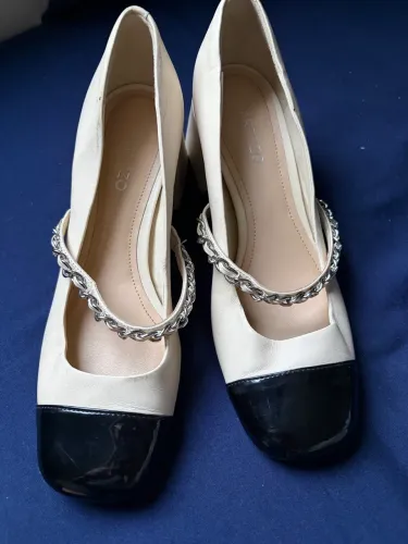 Sapato feminino Arezzo - 35