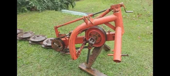 Enfardadeira, enleirador, haybob e cegadeira