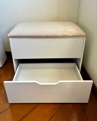 Baú branco com gaveta 
