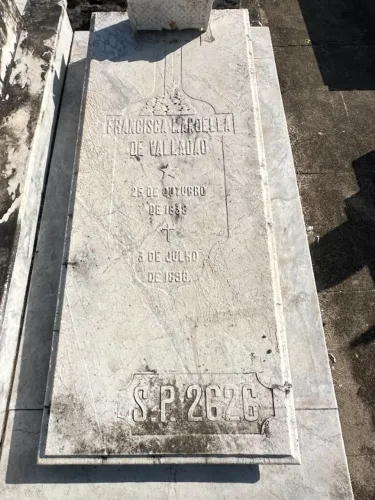Jazigo perpétuo - na área Principal do Cemitério São João Batista - Valor R$ 98.000