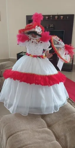 Vendo vestido sinházinha