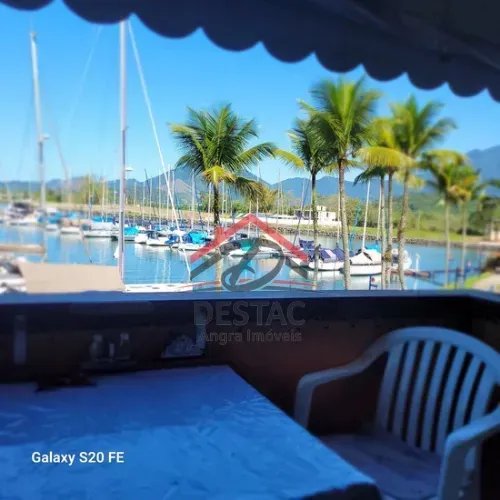 Apartamento no Condomínio Studio com vista para mar