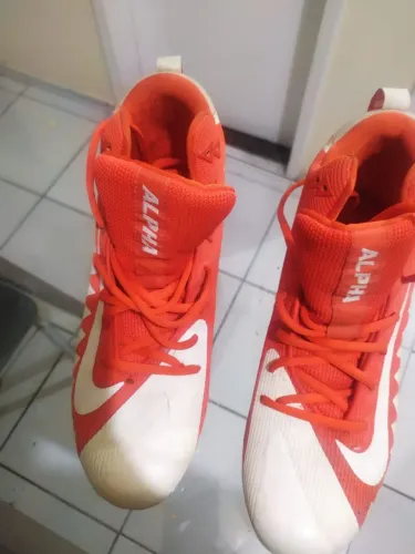 Chuteira Nike Alpha Menace Futebol Americano