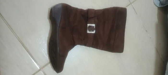 Botas marrom