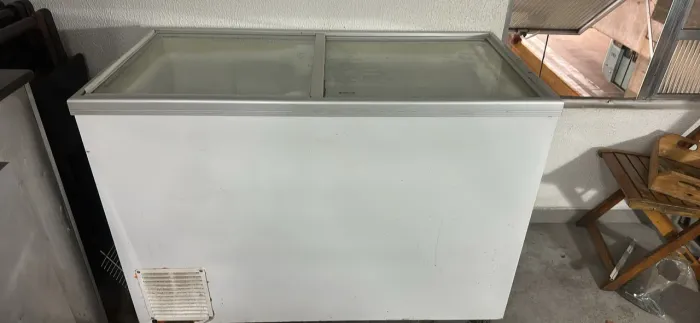 FREZZER TAMPA DE VIDRO 