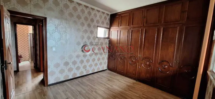 Cobertura : Linear / Residencial / Vila Isabel