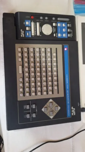 Gerador Caracteres Vintage JVC CG-V60U