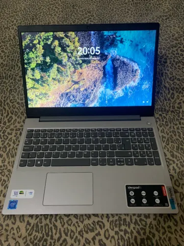 Notebook Lenovo IdeaPad 3i - SSD 128GB | 4GB RAM | Pronto para Uso | Excelente Estado
