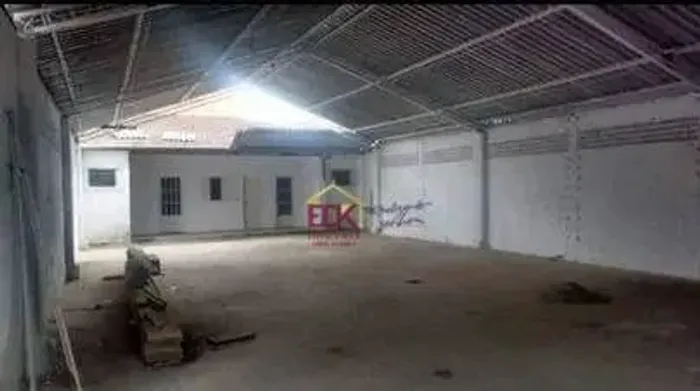 Galpão à venda, 300 m² por R$ 615.000,00 - Jardim do Vale II - Guaratinguetá/SP
