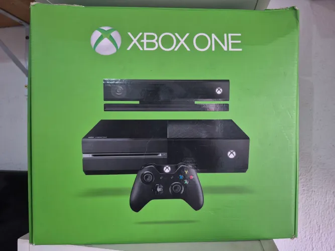 Xbox one com caixa 