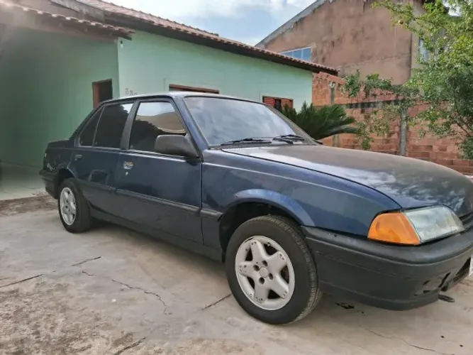 Chevrolet Monza GLS/ Hi-tech 2.0 EFI 2P E 4P 1995
