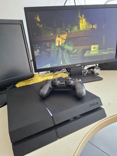 PS4