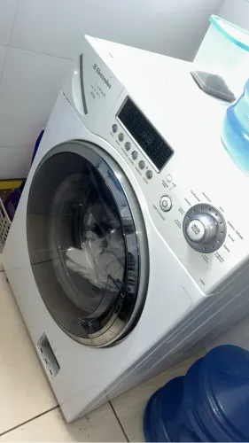 Máquina lava e seca conserto ou peças