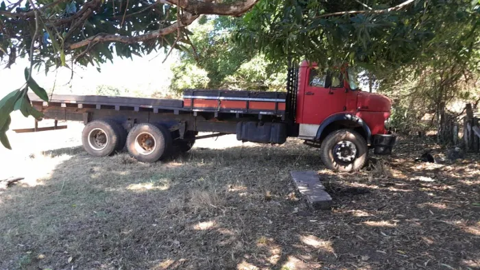 Caminhão 1313
