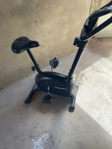 Bicicleta ergométrica em excelente qualidade.