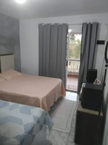 Oportunidade - Chácara em Guararema 234m² - Estuda Permuta