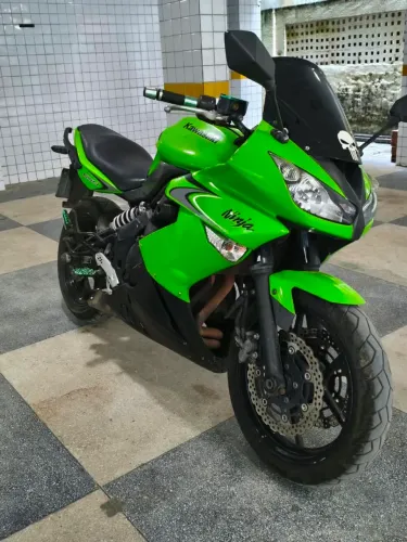 Kawasaki Ninja 650R ano 2012.<br>