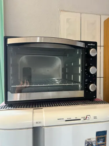 Forno elétrico Britânia 