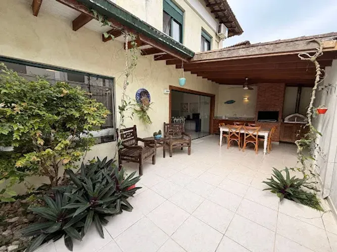 Casa com 4 dormitórios para alugar - Praia Barra do Sahy - São Sebastião/SP