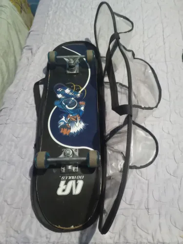 Skate semi novo para criança