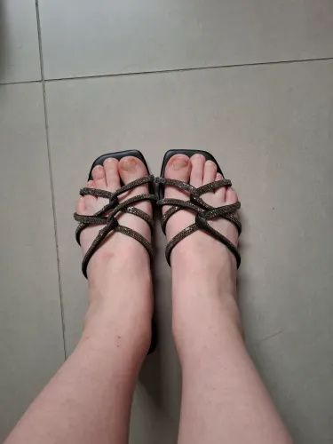 Rasteirinha preta glitter 36