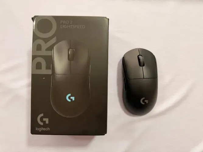 Mouse Gamer Logitech PRO 2 LIGHTSPEED Preto - Usado