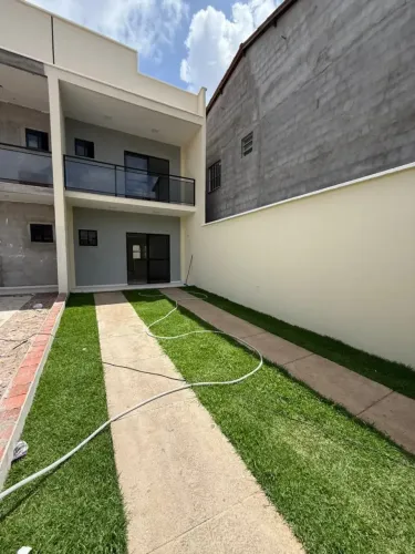 Casa à venda localizada no Parque Santa Maria - Fortaleza/CE