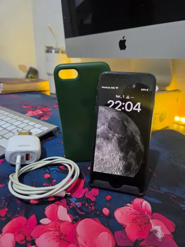 Iphone 8 64gb Caregador e Capinha