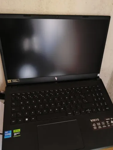 Notebook Acer nitro v15 rtx 4060 core i7 13620h + teclado redragon mitra + SSD de 250gb