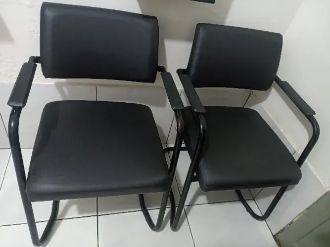 Cadeiras de recepção de escritório