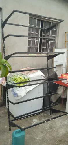ESPOSITORA DE AÇO (parede)