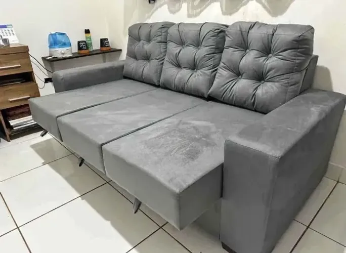 SOFA EXTENSIVEL 3 LUGARES NOVO