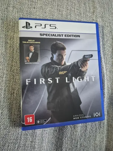 007 first light PS5 Novo