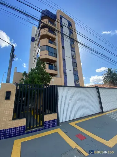 Apartamento para Venda e Locação com 3 quartos, sendo 1 suíte - Centro, Campos dos Goytaca