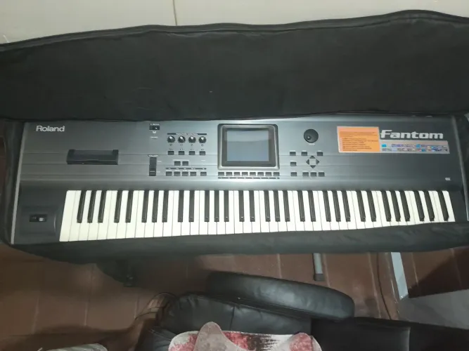 TECLADO ROLAND FANTOM FA 76
