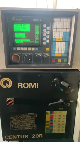 Torno CNC Romi Centur 20R Mach 8