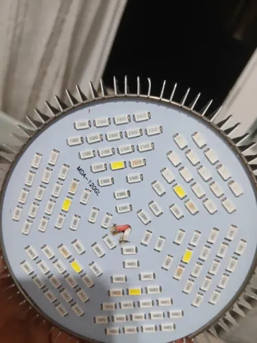 Lâmpada led grow 120 led 80w
