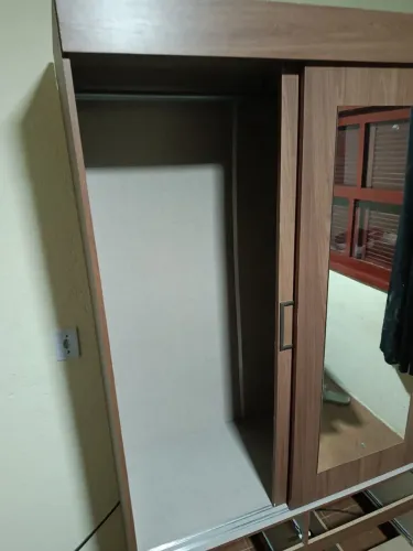 Guarda-roupa Solteiro