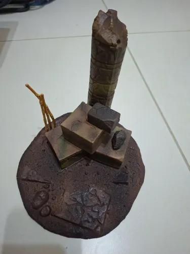Diorama base bolsa espada e idolo dourado fertilidade Indiana Jones caçadores arca perdida