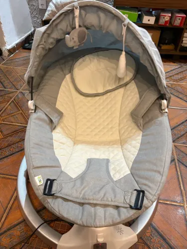 Cadeira de Balanço Eletrônica Maxy Baby