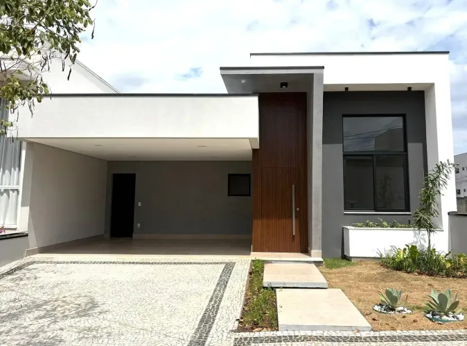Casa no Condomínio Jatobá em Hortolândia com 3 suítes próximo ao Centro da Cidade de Horto