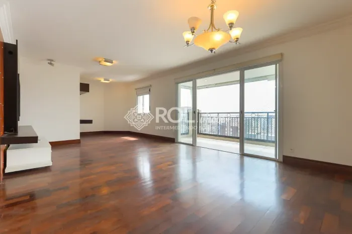 AMPLO APARTAMENTO COM 156,17M² EM SANTA CECÍLIA - VENDA