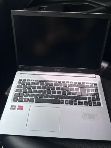 Vendo Notebook Acer Ryzen 7 12gb