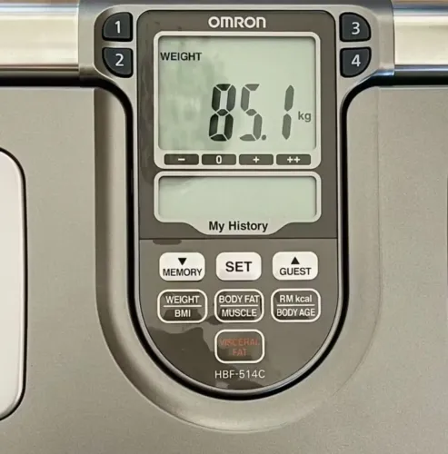 Balança de bioimpedância corporal Omron HBF-514C
