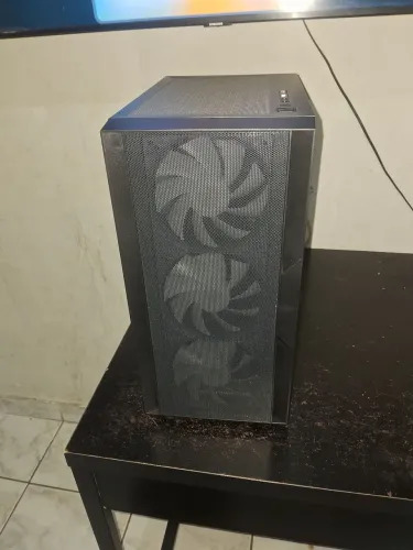 Gabinete ATX Aigo Preto com 3 Fans e Lateral de Vidro Temperado - Novo Nunca usado