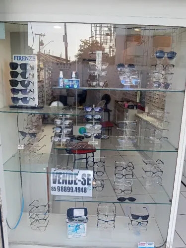 Vendo ótica montada completa