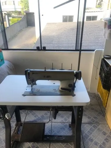 Máquina reta industrial Pfaff 463
