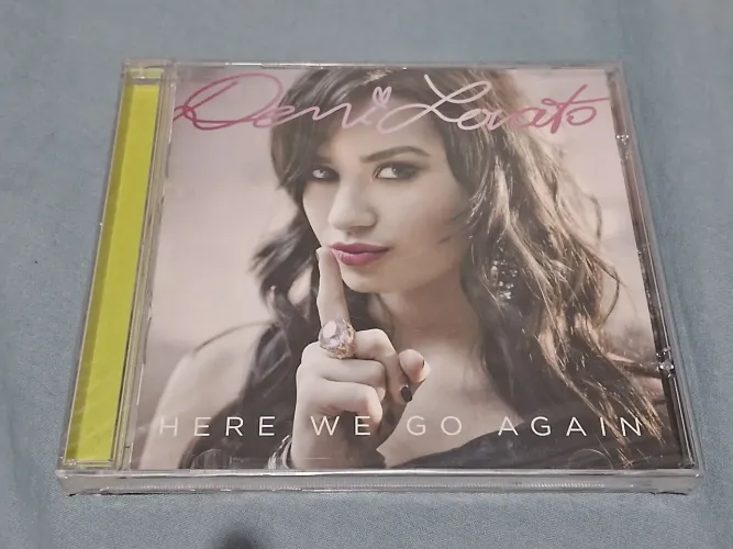 CD Demi Lovato - Here We Go Again 2009 (LACRADO)